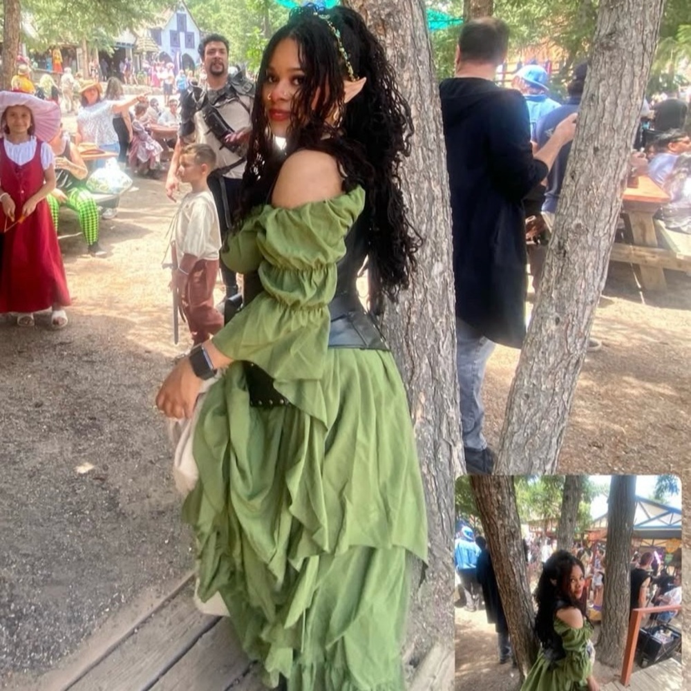 Elegant Green Off-Shoulder Maxi Dress